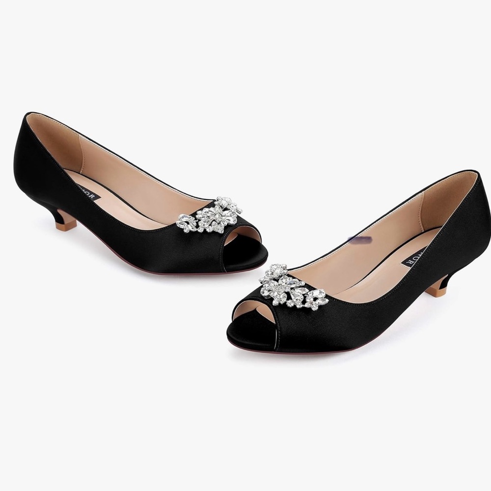 Women’s Kitten Heels shoes navy blue size 9.5